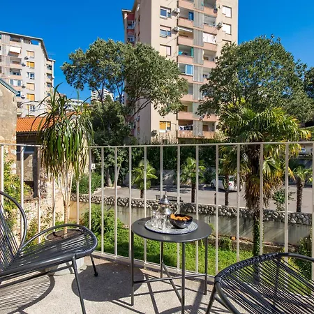 Balcony Apartment Pampas Rijeka Exterior photo
