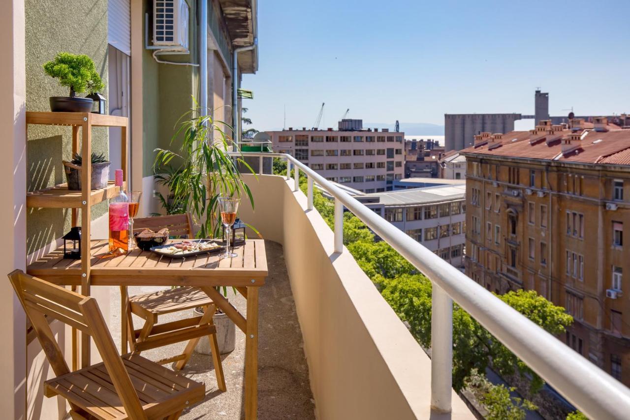 Balcony Pampas Rijeka